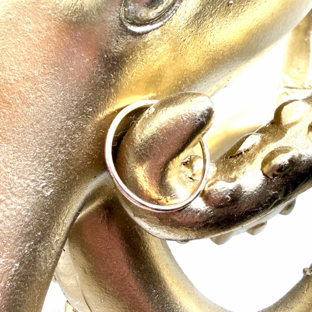Set of 5 Gold Stacked Midi Rings Set - Picture 2 of 12